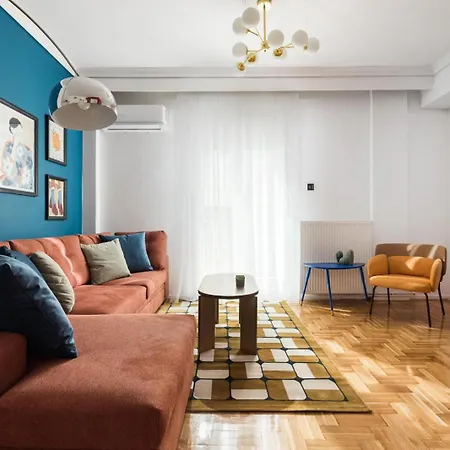 Stylish Boutique White Tower View Lejlighed