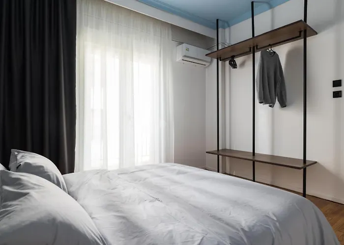 Stylish Boutique White Tower View Appartement