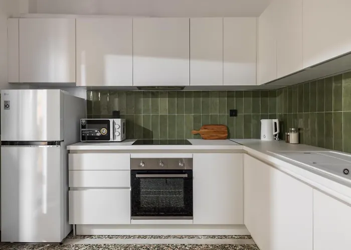 Stylish Boutique White Tower View Apartmán Soluň
